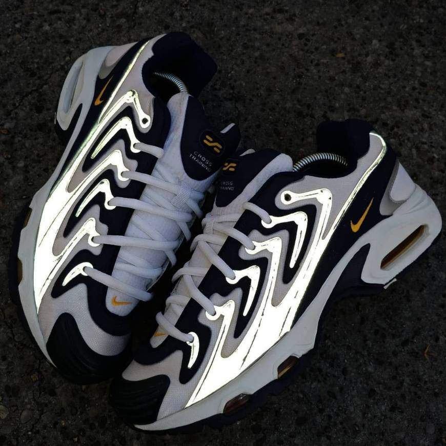 Social Nike Air Max Brazen