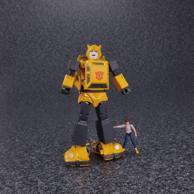 Fashion Transformers Masterpiece MP-45 Bumblebee (Ver. 2) With ...