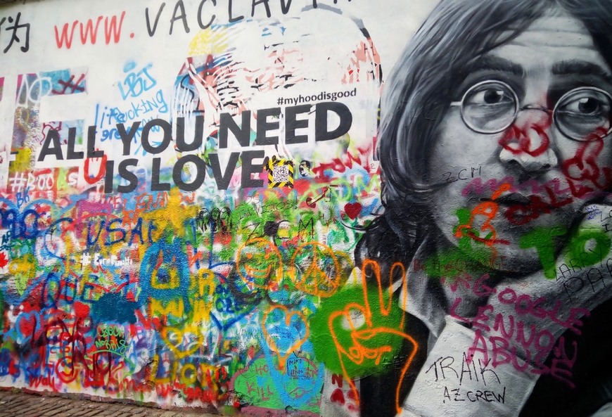 Place John Lennon Wall