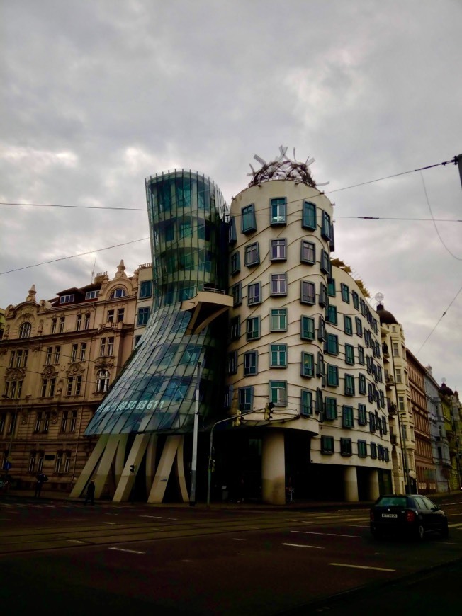 Lugar Dancing House