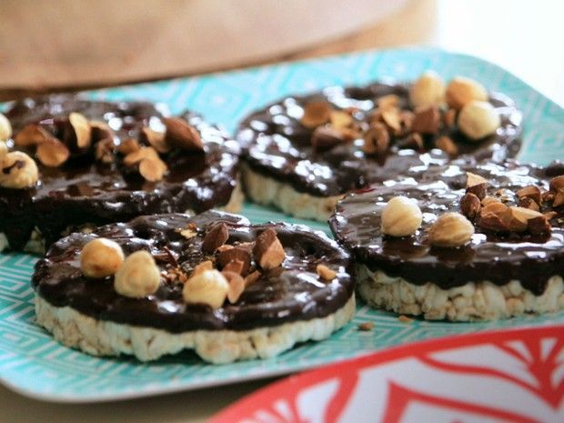 Fashion Bolacha de arroz com cobertura de chocolate e amêndoas: receita ...