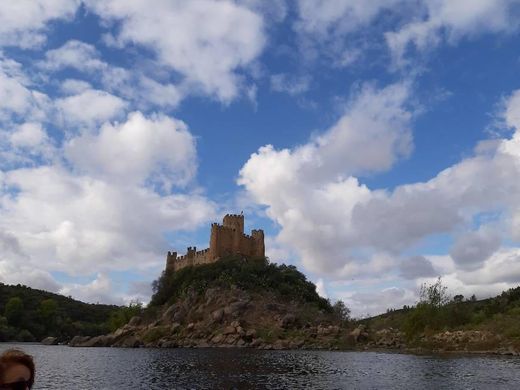 Castle of Almourol (Praia do Ribatejo) - 2020 All You Need to Know ...