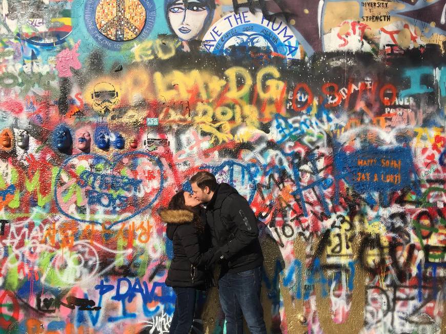 Lugar John Lennon Wall