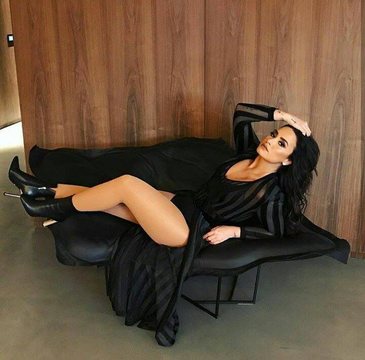 Demi a dona do meu c* 😍👑