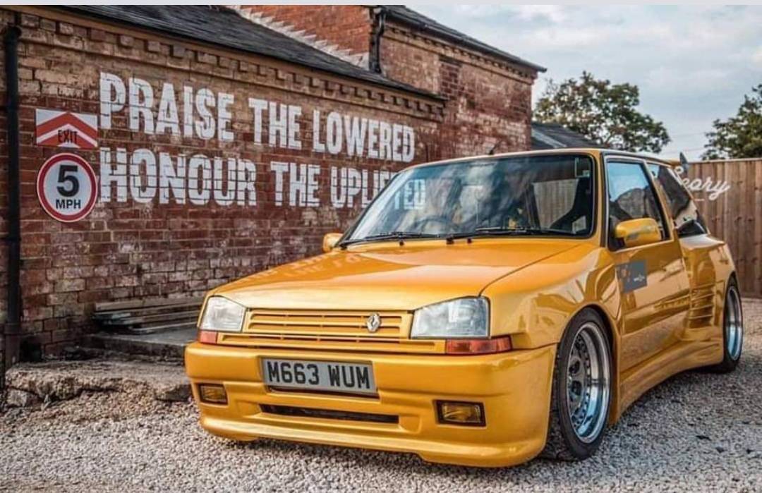 Social Renault stance 😎😎🔥