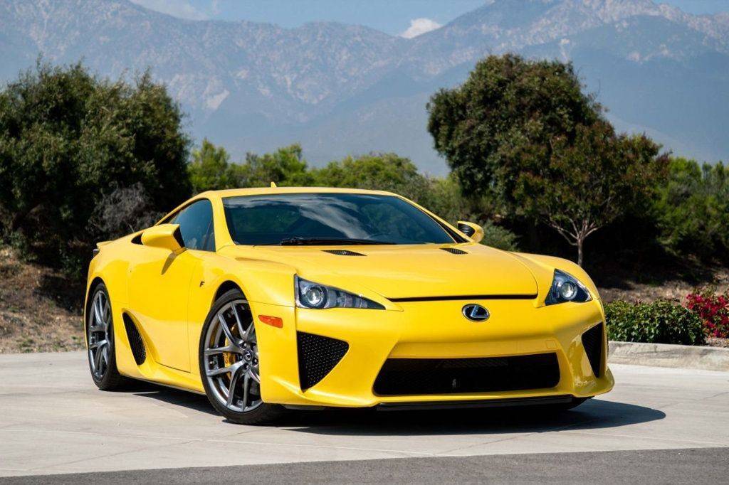 Moda LFA Lexus