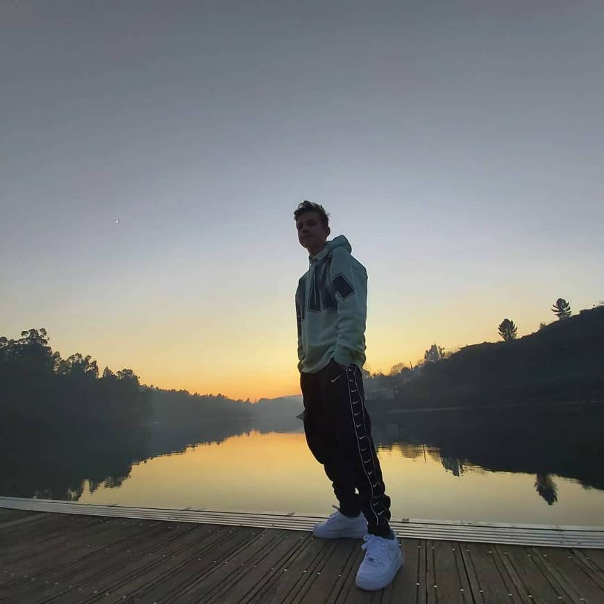 Life Is Good (feat. Drake)