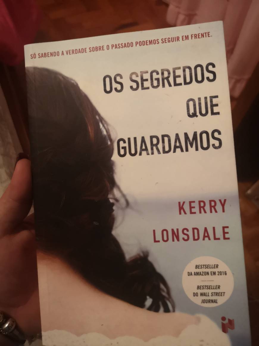 Libro "Os segredos que guardamos" 