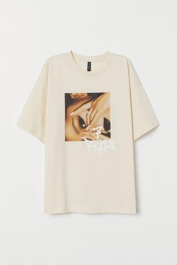 Printed T-shirt - Powder beige/Ariana Grande - Ladies | H&M GB