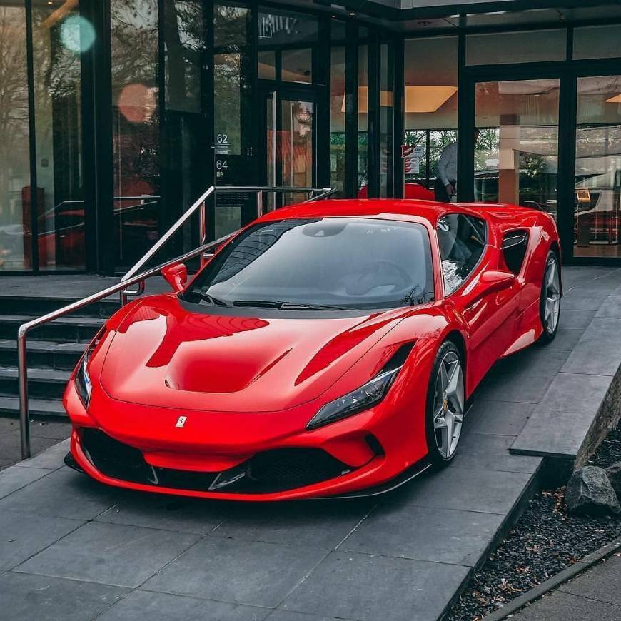 Moda Ferrari F8