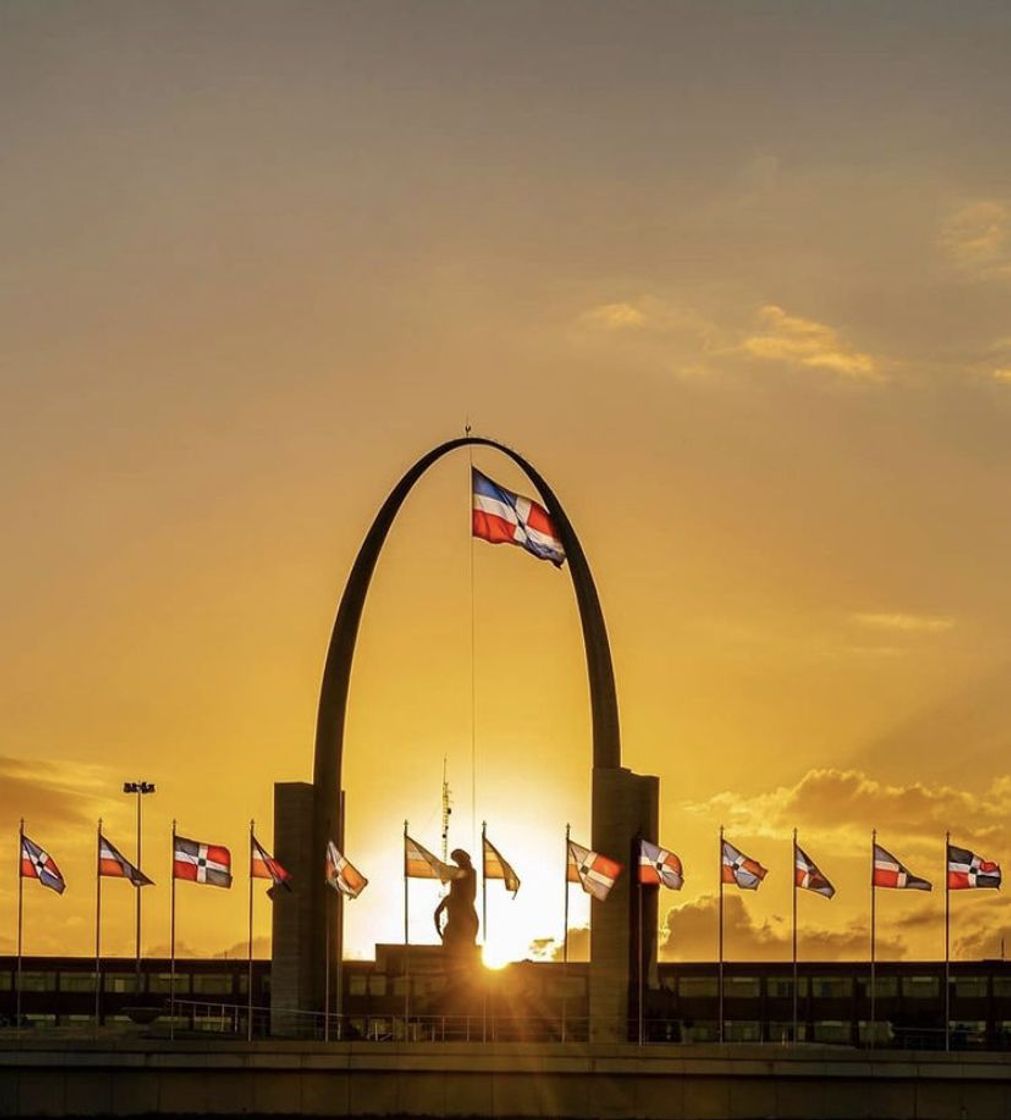 Moda Plaza de La Bandera: Santo Domingo!