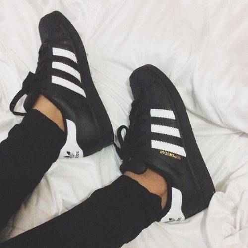 Social Adidas Superstar