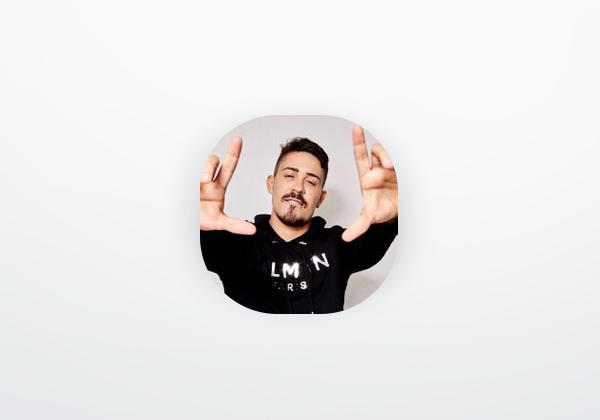 App CARLINHOS MAIA
