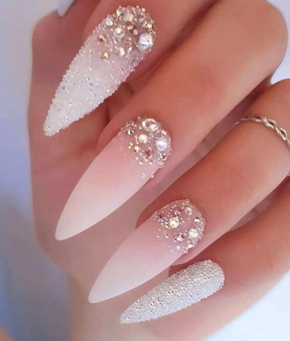 Moda Nails 