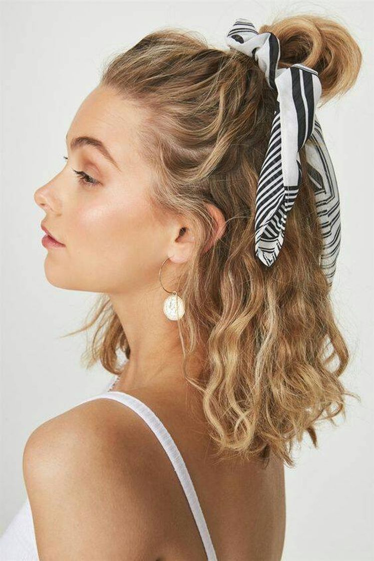 Moda Cabelo ondulado curto