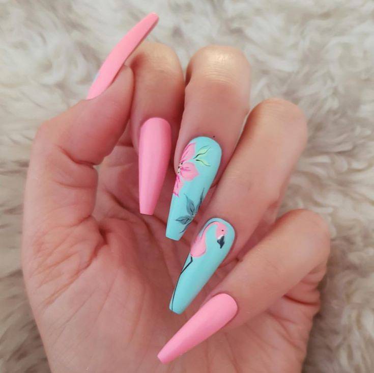 Moda Nails