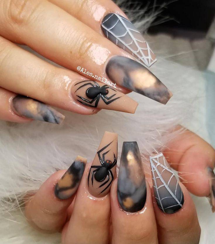 Fashion Halloween nails