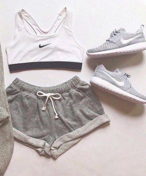 Moda Nike women