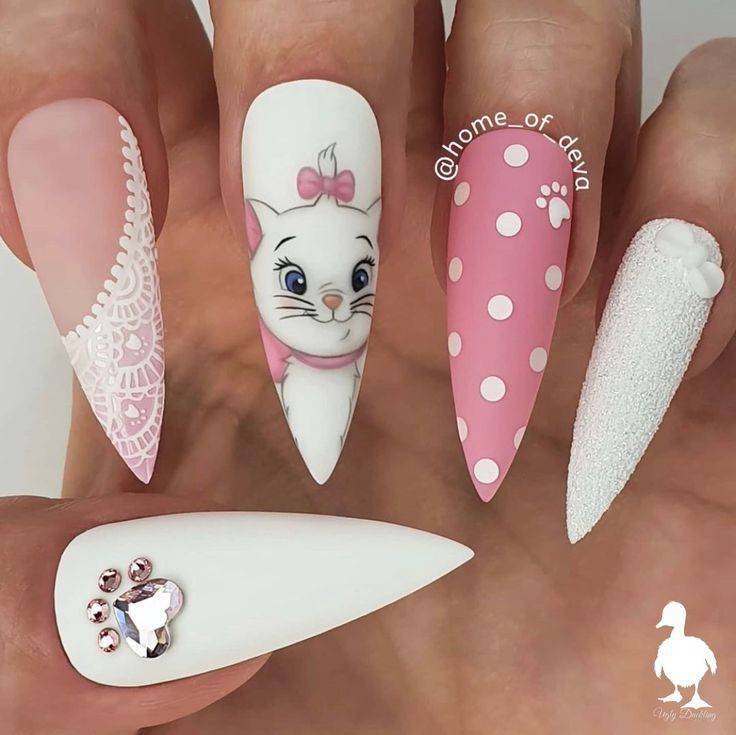 Moda Disney Nails