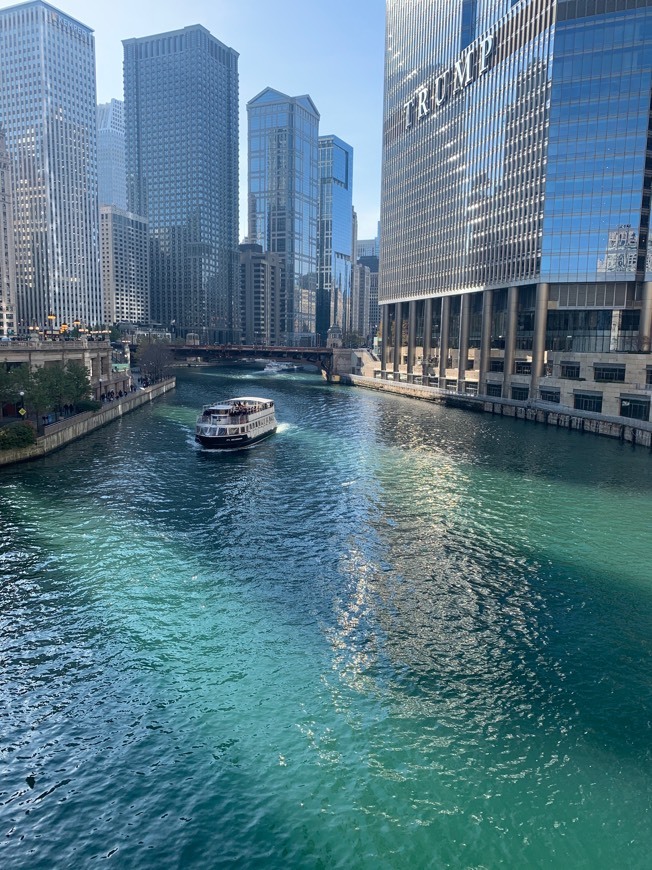 Place Chicago Riverwalk