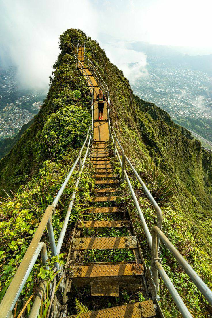 Places Oahu, Hawaii ⭐ escadas para o céu