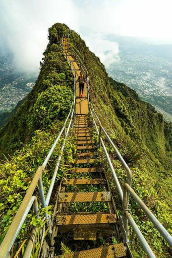 Oahu, Hawaii ⭐ escadas para o céu