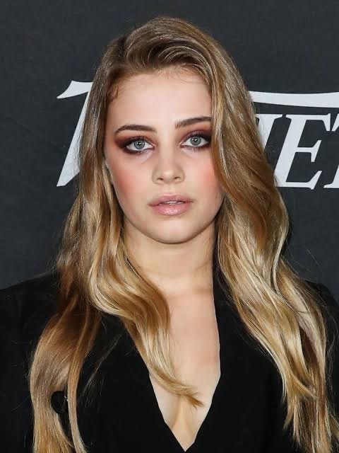 Fashion Josephine Langford