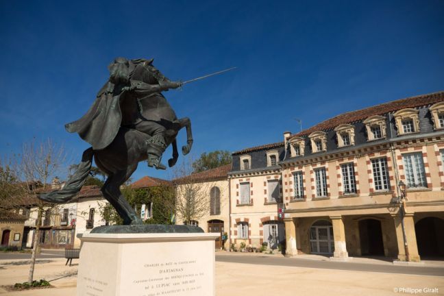 Lugar Statue D'Artagnan