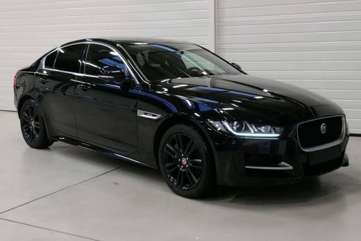 Jaguar XE R-Sport