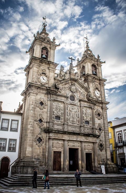 Lugar Iglesia de Santa Cruz