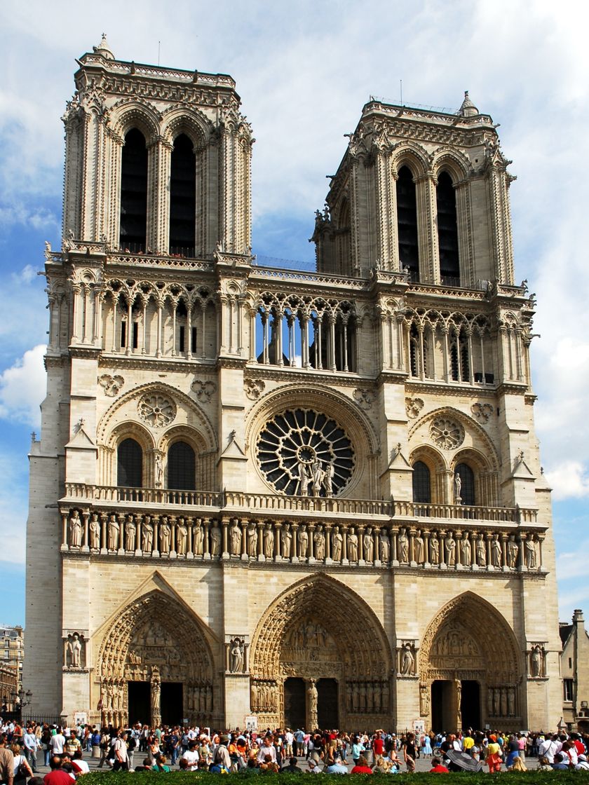 Place Notre Dame