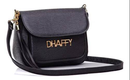 Fashion Bolsa Feminina Dhaffy Preta Alça Transversal Bolso Na Frente