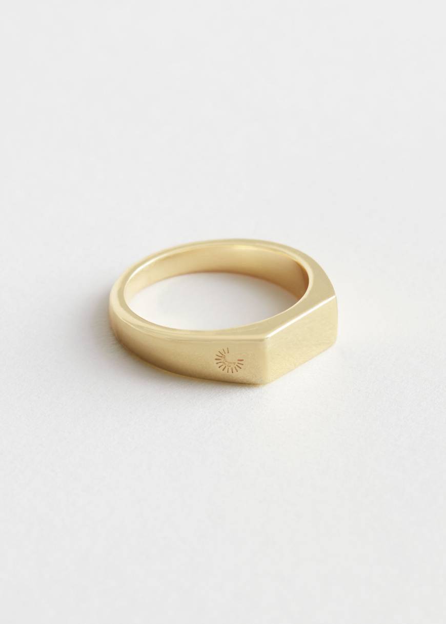 Product Engraved Signet Ring

