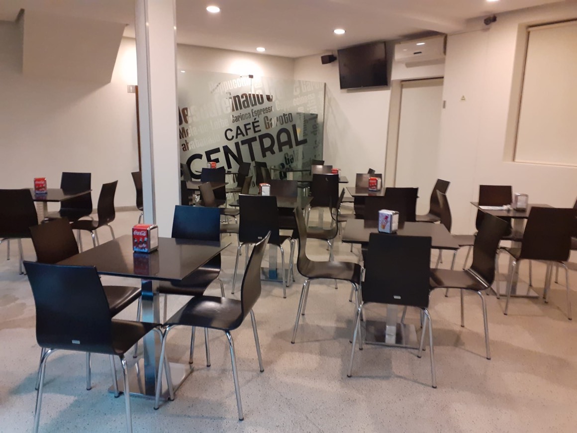 Restaurantes Café Central - Palmira Tomas Da Rocha Guimarães Ferreira