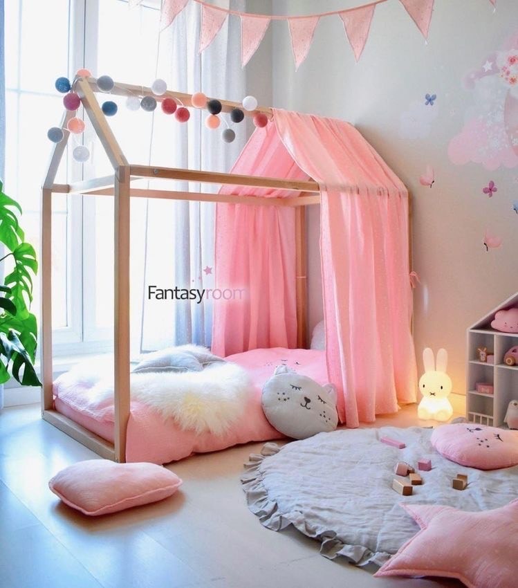 Social Quarto menina