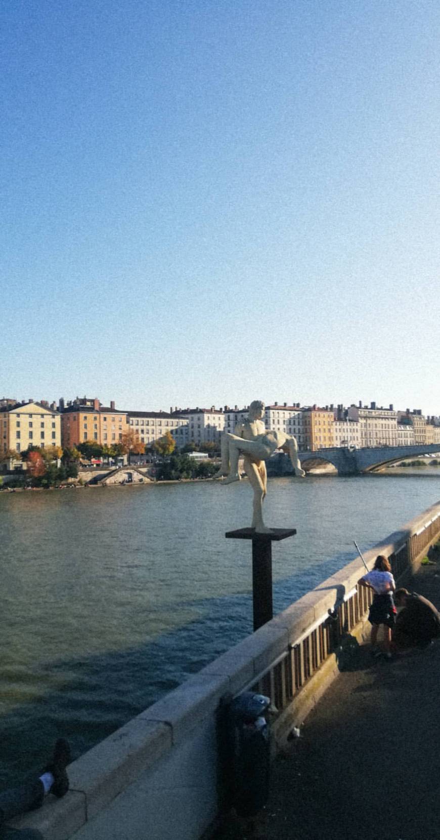 Place Passerelle du Palais de Justice