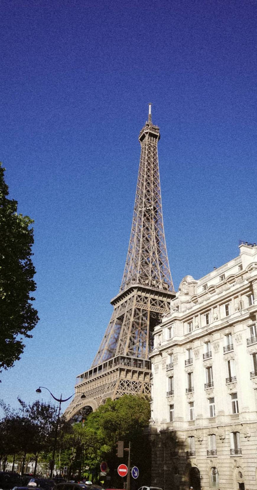 Place Torre Eiffel