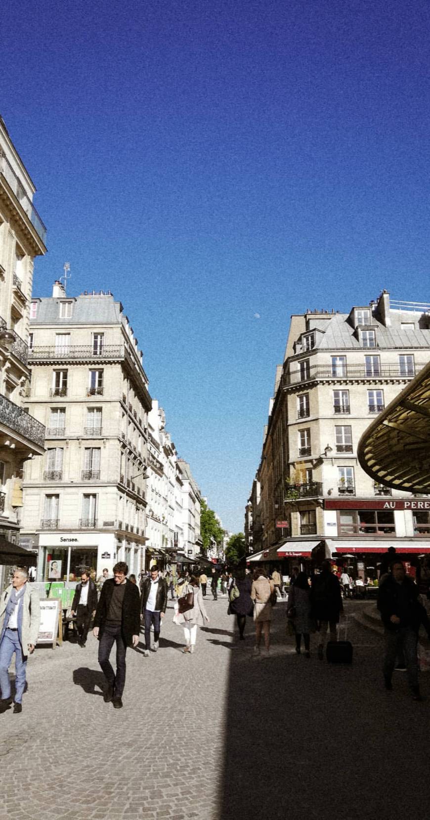 Place Halles de París