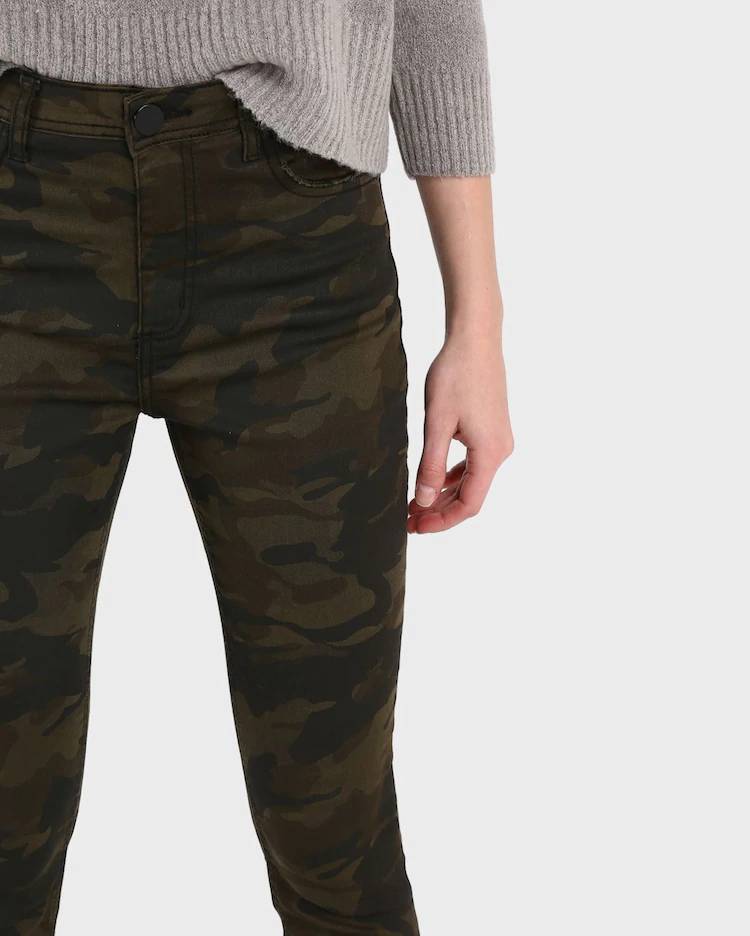 Producto calça camuflada feminina