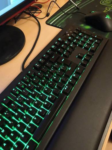 Social Razer Ornata Chroma - Teclado gaming con membrana mecánica