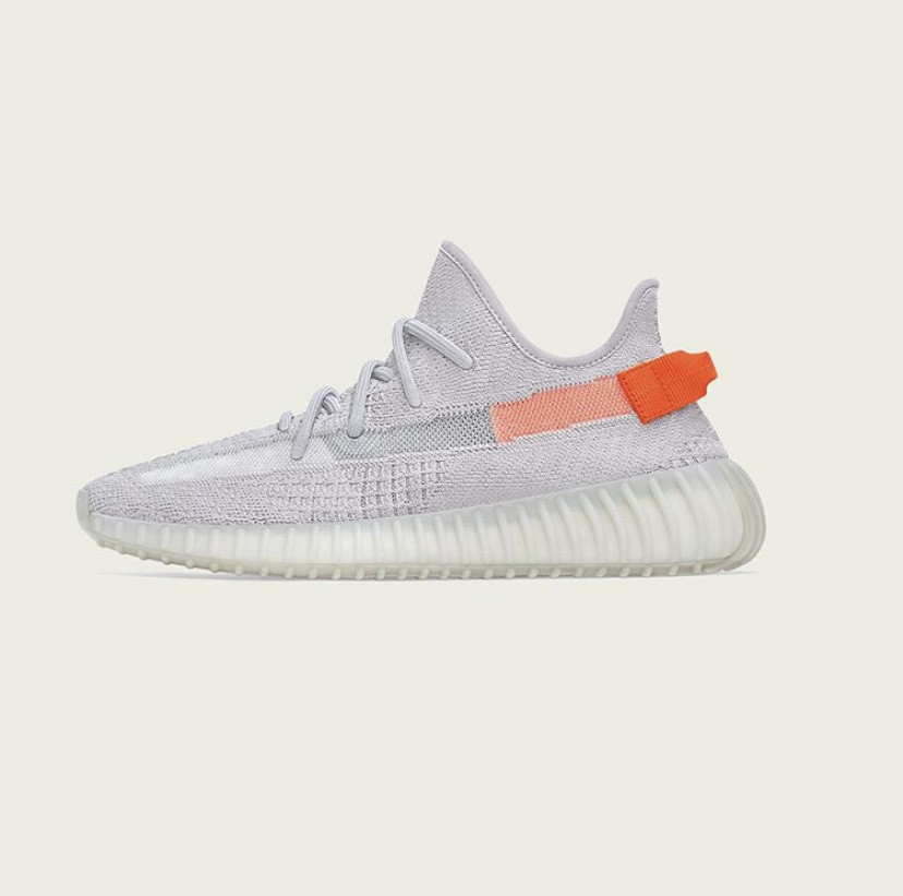 Moda Yeezy Boost 350 V2 Tail Light