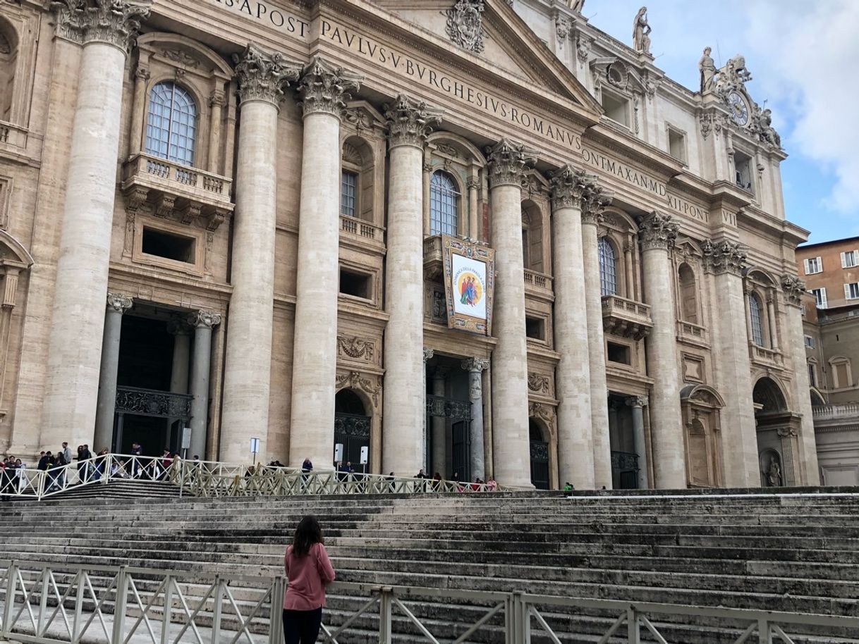 Place Basílica de San Pedro