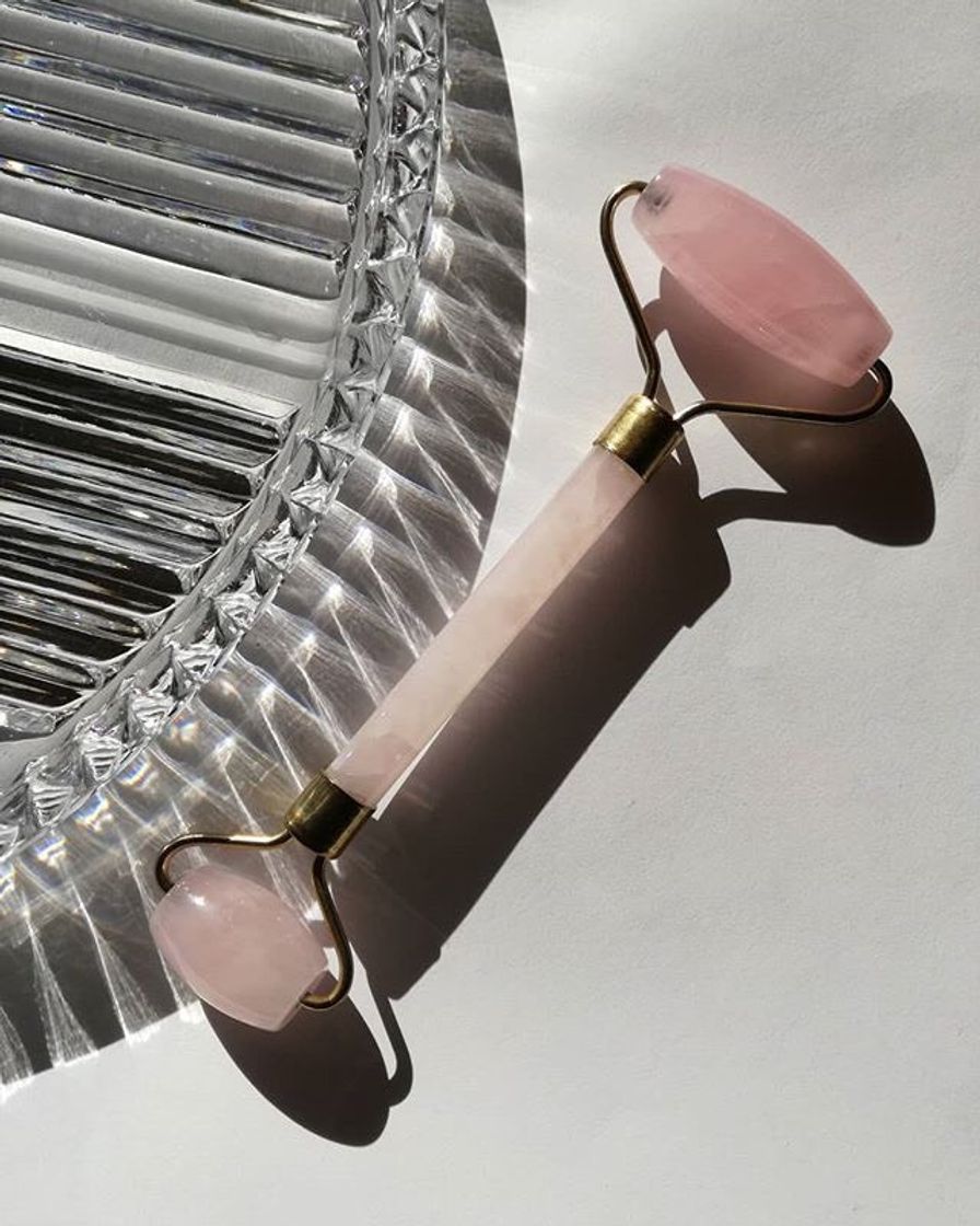 Fashion Rose Quartz Facial Roller ind Rose Gold