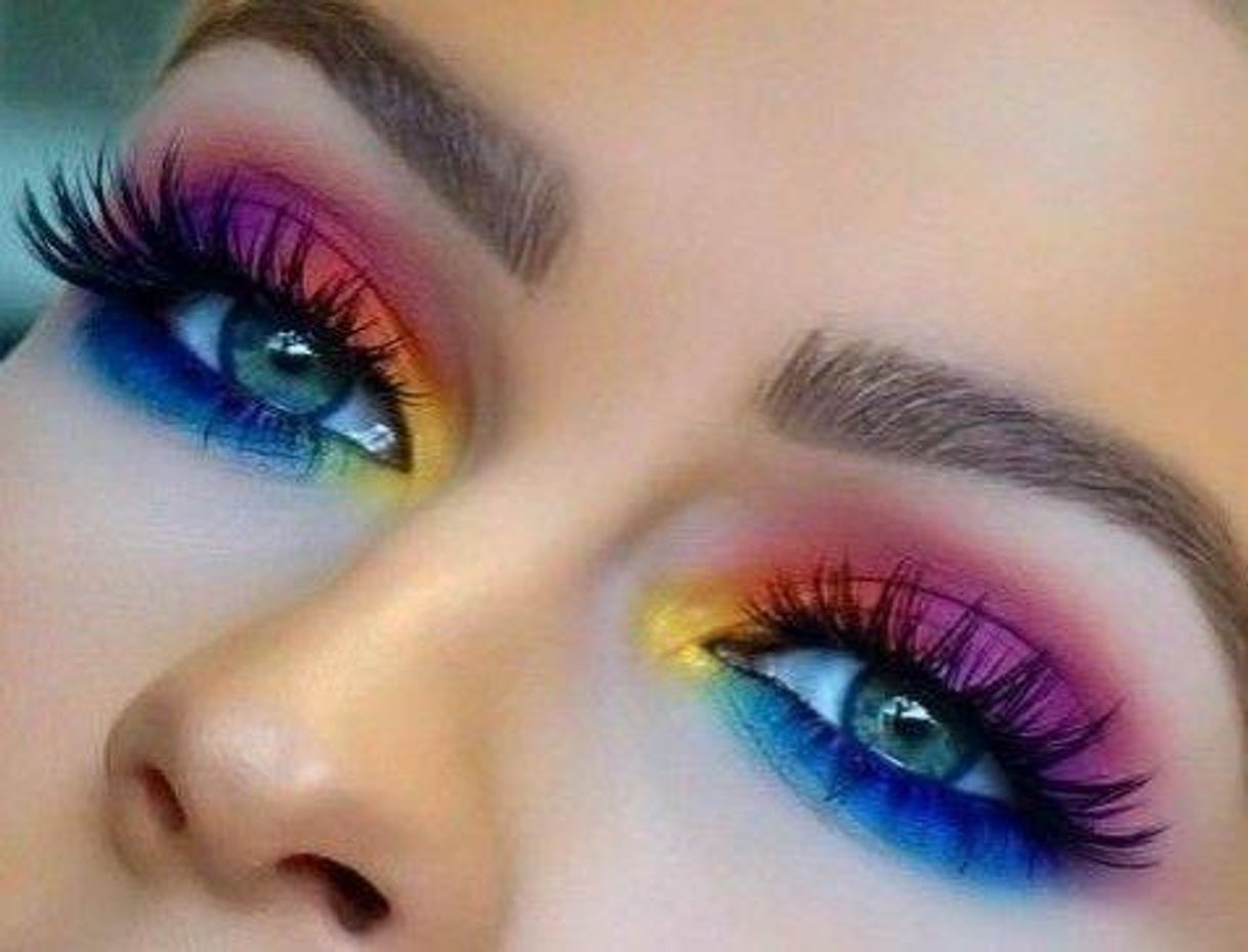 Social Maquiagem perfeita colorida