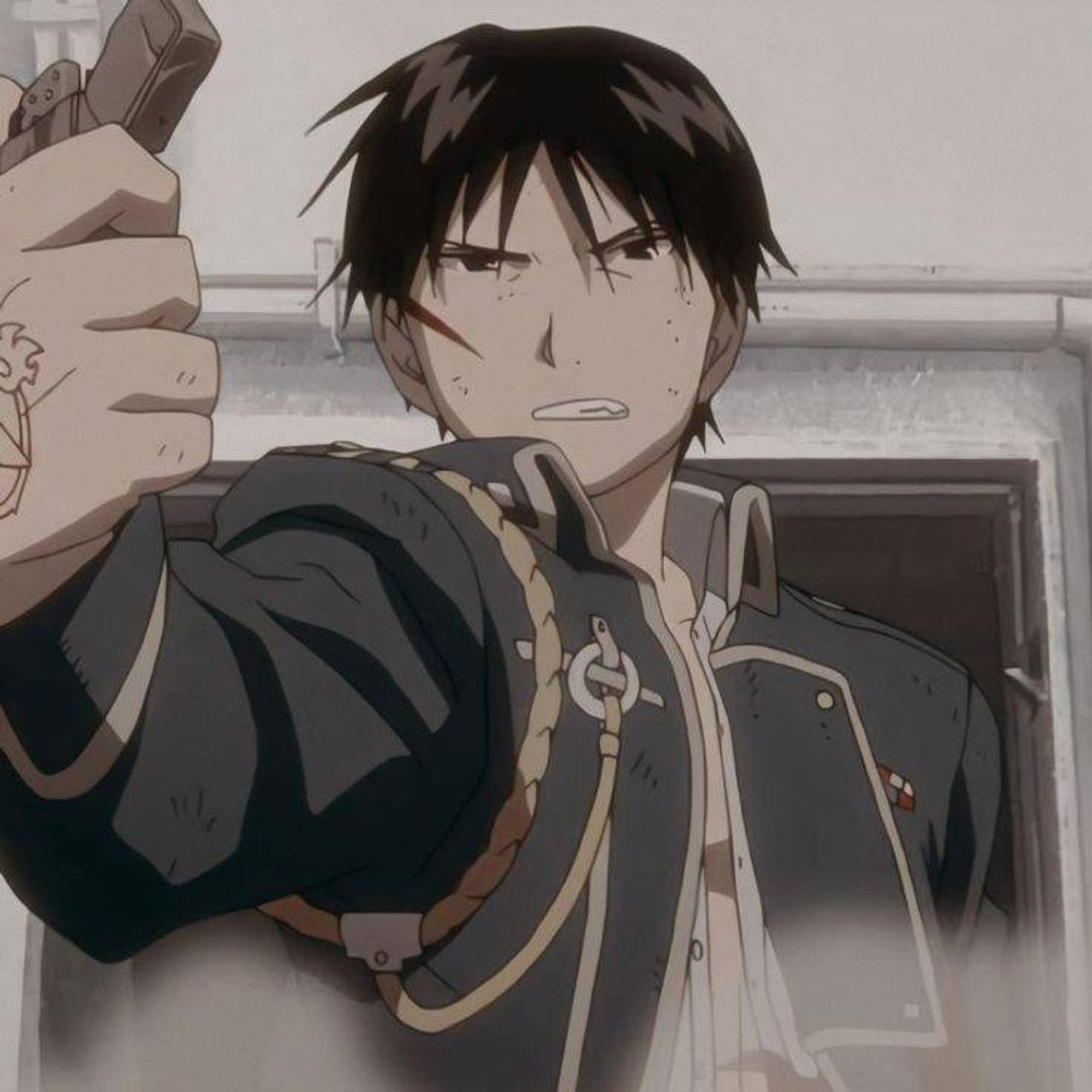 Moda Top n°1 - Roy  Mustang 