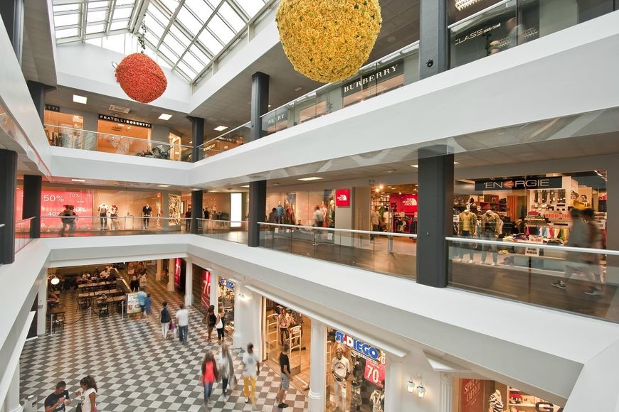 Lugar FoxTown Outlet