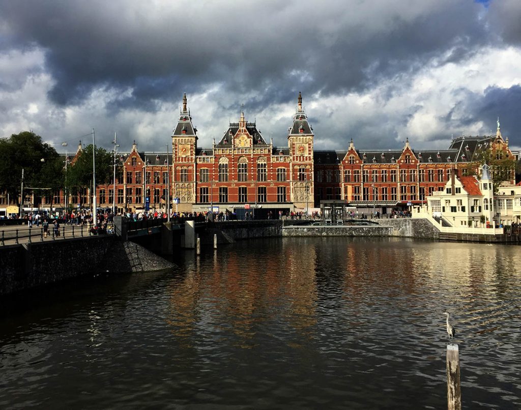 Lugar Estación Central de Ámsterdam