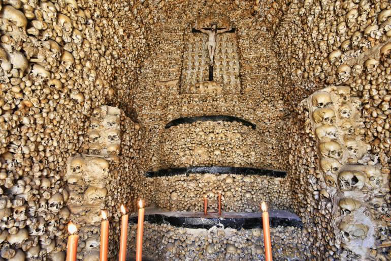 Capela dos Ossos