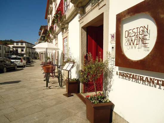 Lugar Design&Wine Hotel