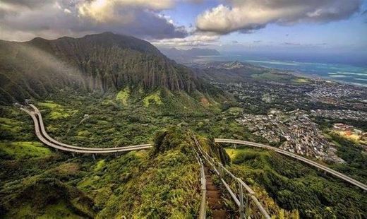 Lugar Haiku Stairs Street